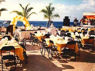 Wedding time at Mariner's Inn in Negril, Jamaica