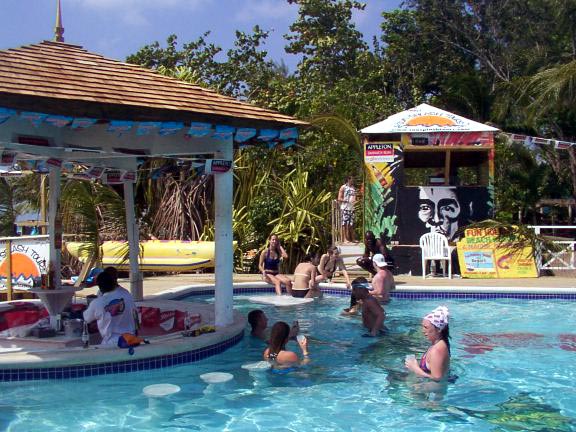 New Pool at Fun Holiday