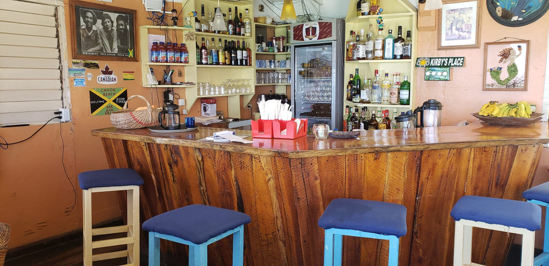 Canoe Beach Bar Negri Jamaica 